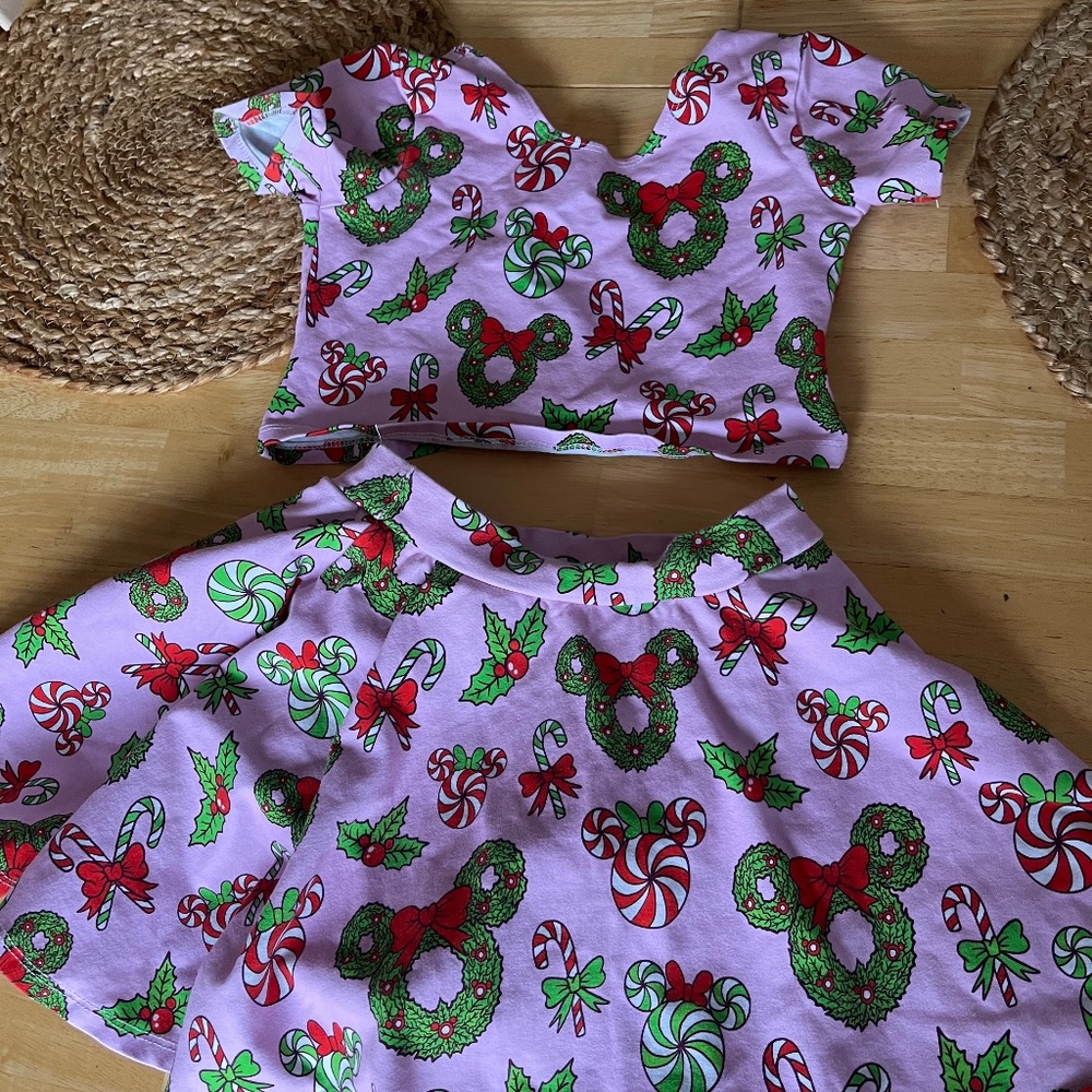 Boutique Disney 2 Piece Christmas Set